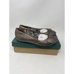 Clarks Women's Bendables Poem Court Leather Flats Bow Detail, Silver, Size 9M+
